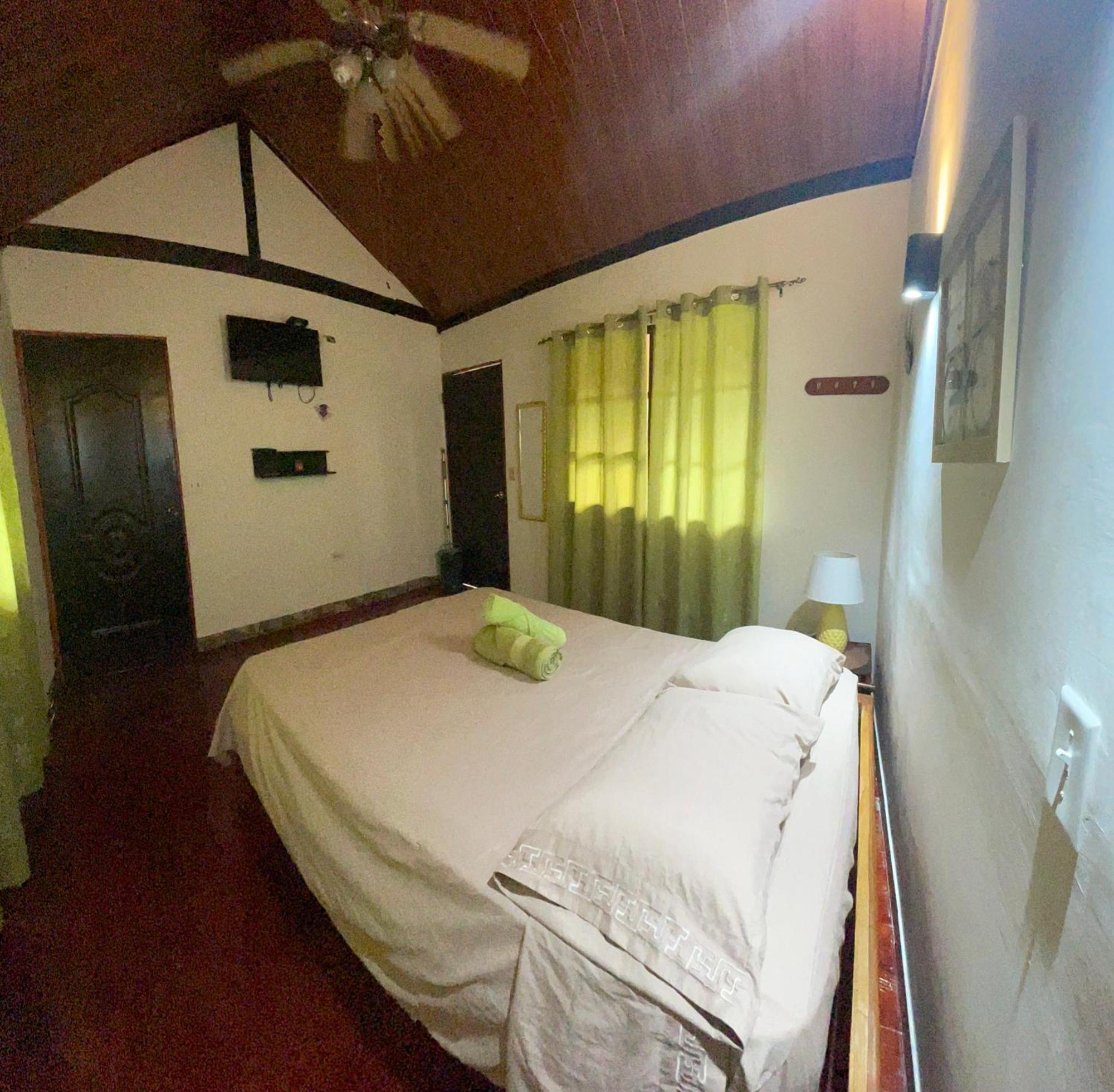 Hostal La India Dormida El Valle de Anton 外观 照片